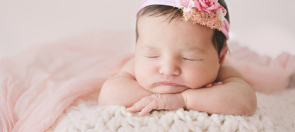 Fotografía recién nacido en Sevilla. Newborn Alma 8 días.