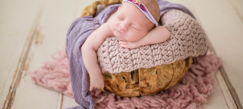 Fotografía de recién nacido en Sevilla. Newborn bebé de 11 días.