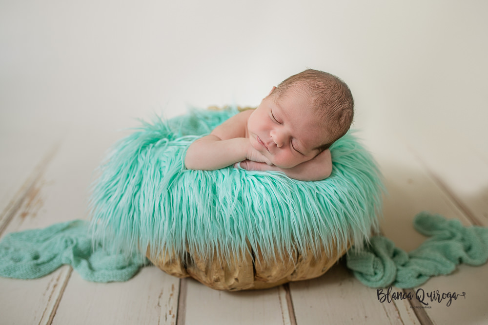 Blanca Quiroga fotografo. Fotografia recién nacido, Newborn, bebe en Sevilla