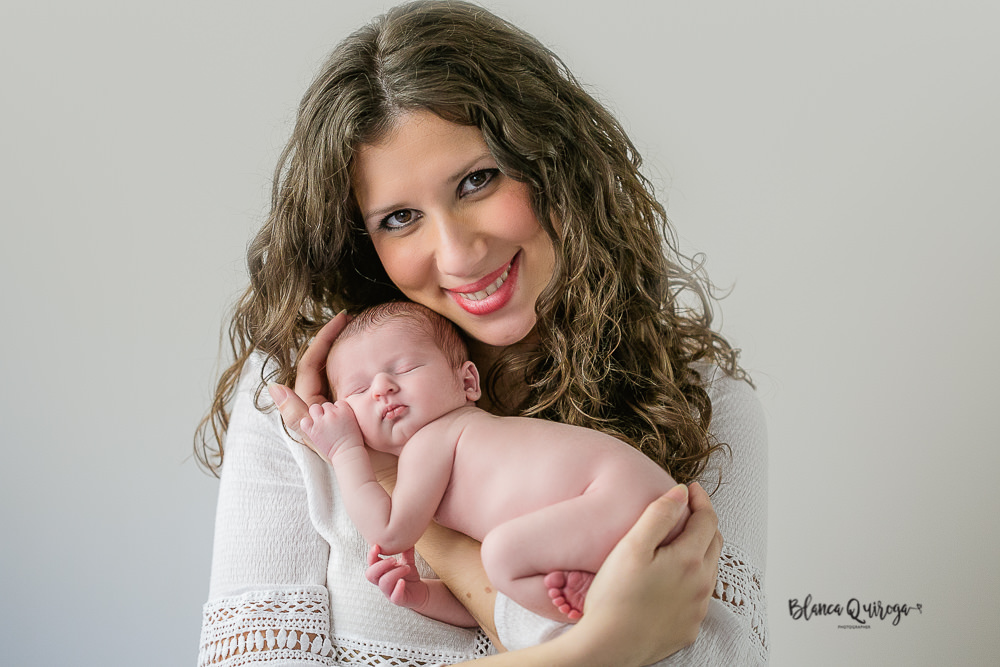 Blanca Quiroga. Fotografo recién nacido, bebe, Newborn en Sevilla