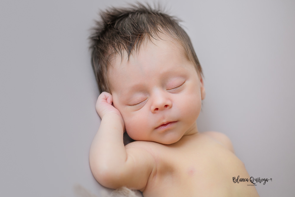 Blanca Quiroga fotografo de recien nacido, newborn, bebe en Sevilla