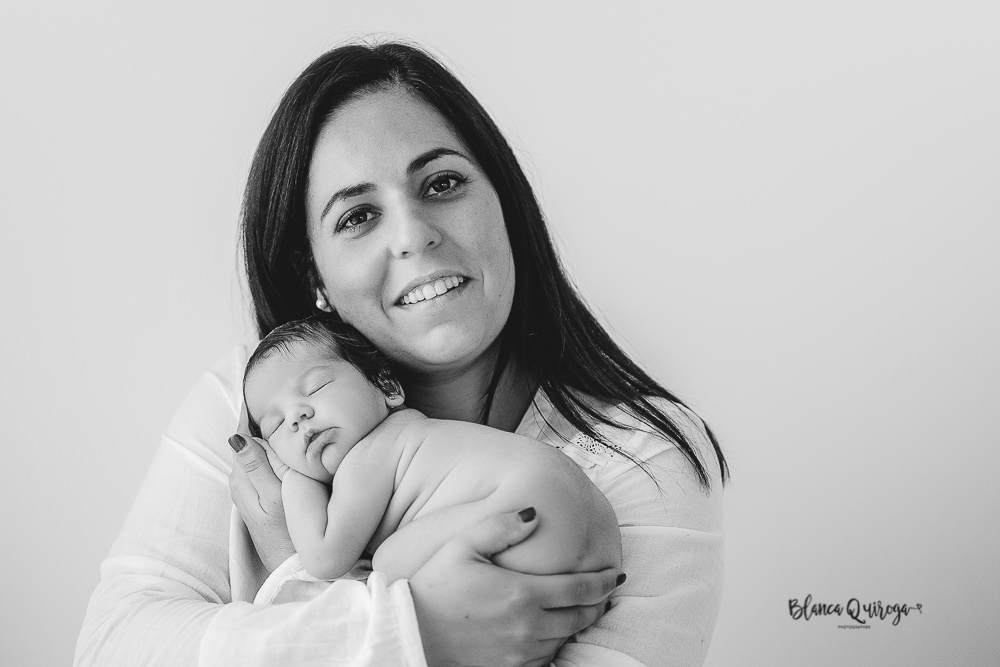 Blanca Quiroga. Fotografia regine nacido, newborn, bebe en Sevilla