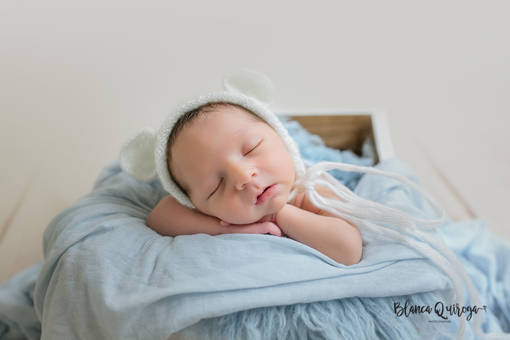 Blanca Quiroga. Fotografia bebe, Newborn, recién nacido en Sevilla