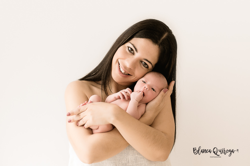 Blanca Quiroga. Fotografo bebe, Newborn y recién nacido en Sevilla