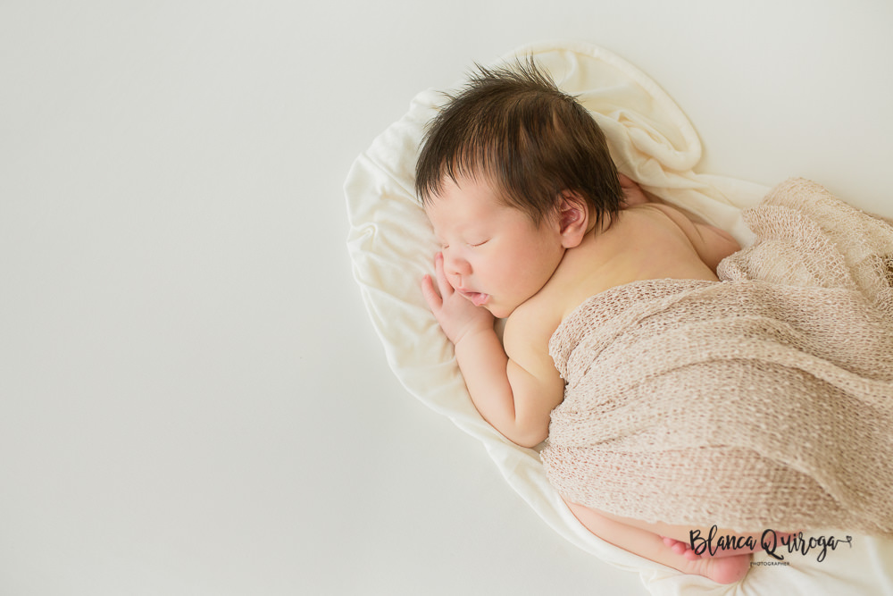 Blanca Quiroga. Fotografía recién nacido, bebe, newborn en Sevilla