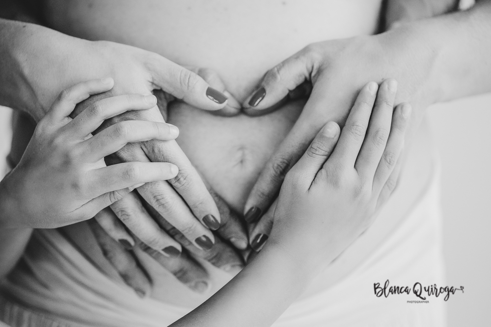 Blanca Quiroga- Fotografia embarazo, premama estudio en Sevilla