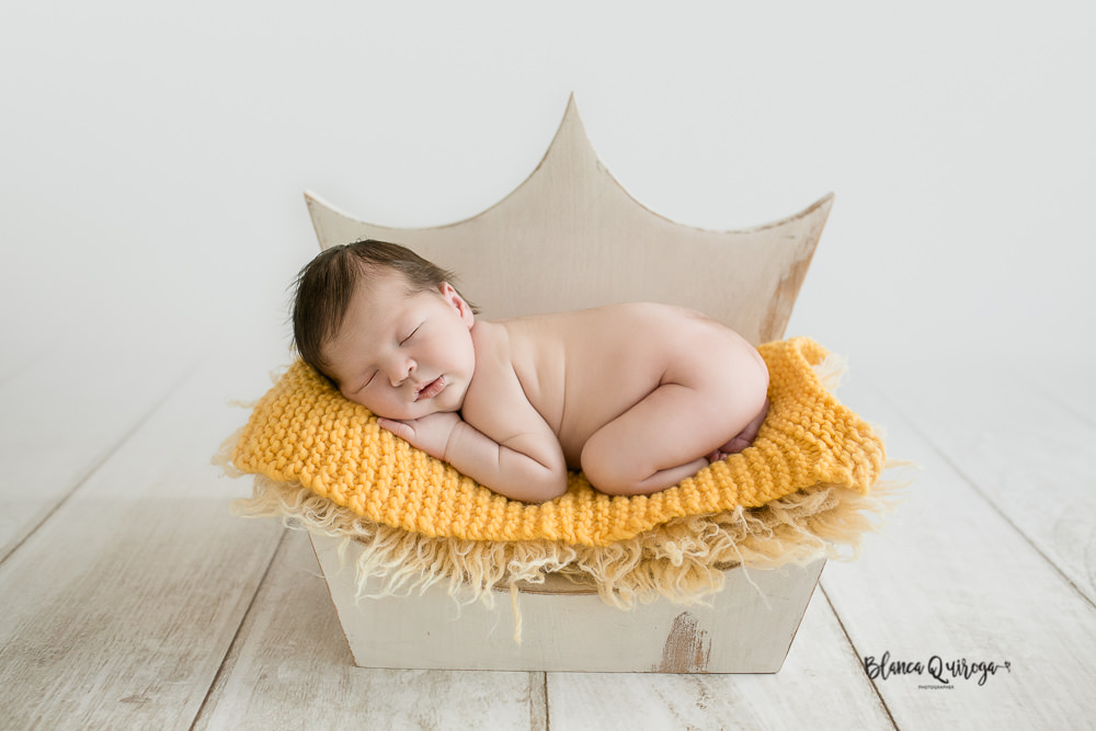 Blanca Quiroga. Fotografia bebe, Newborn, recién nacido estudio en Sevilla