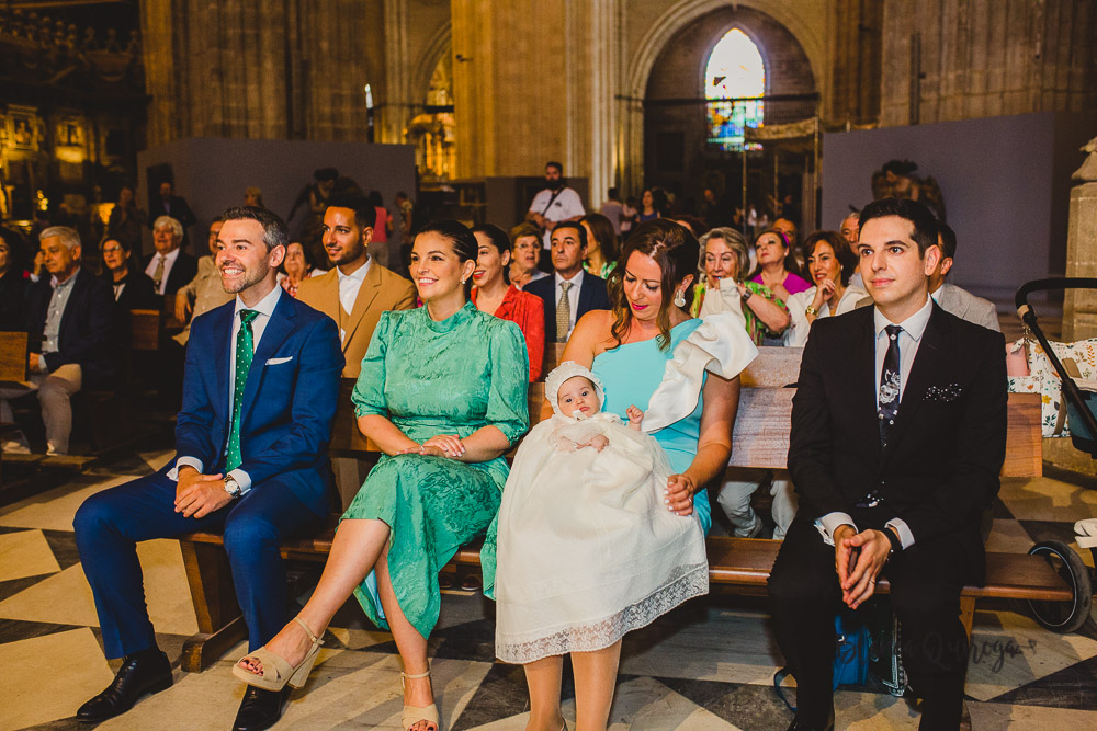 Fotografia de bautizo catedral de sevilla