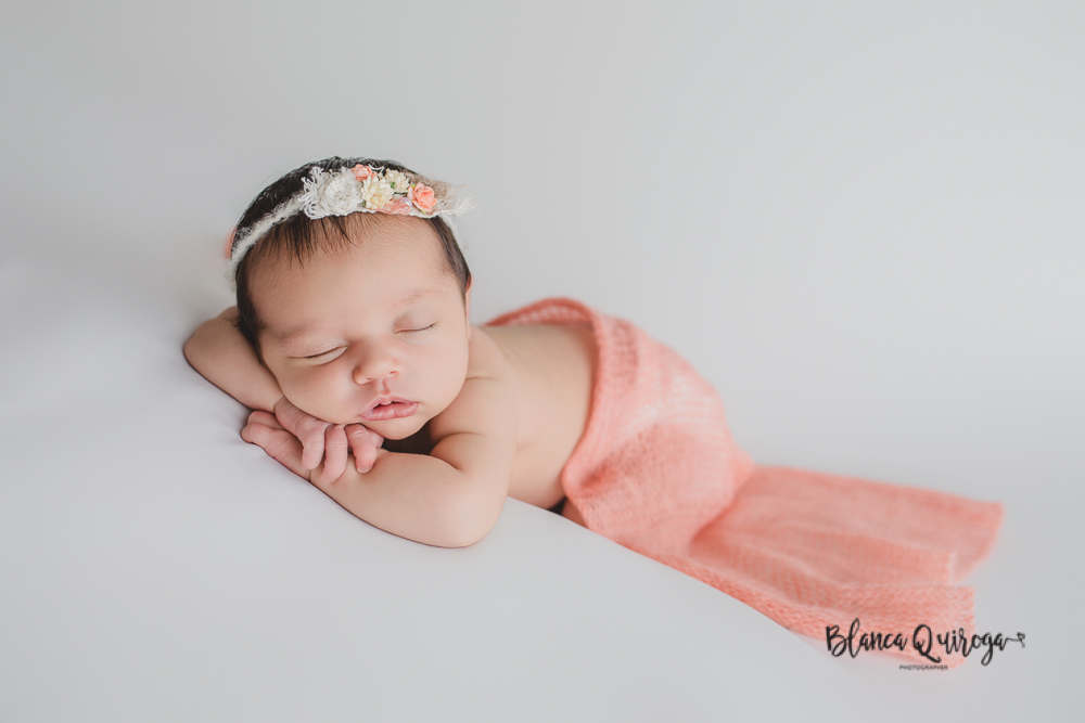 Blanca Quiroga. Fotografia de recién nacido, bebe, newborn estudio en Sevilla