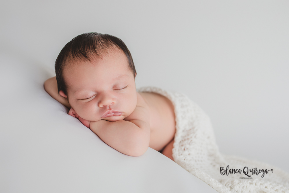 Blanca Quiroga. Fotografia de recién nacido, bebe, newborn estudio en Sevilla