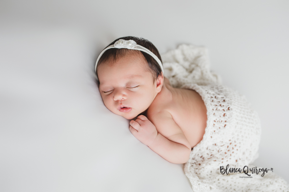 Blanca Quiroga. Fotografia de recién nacido, bebe, newborn estudio en Sevilla