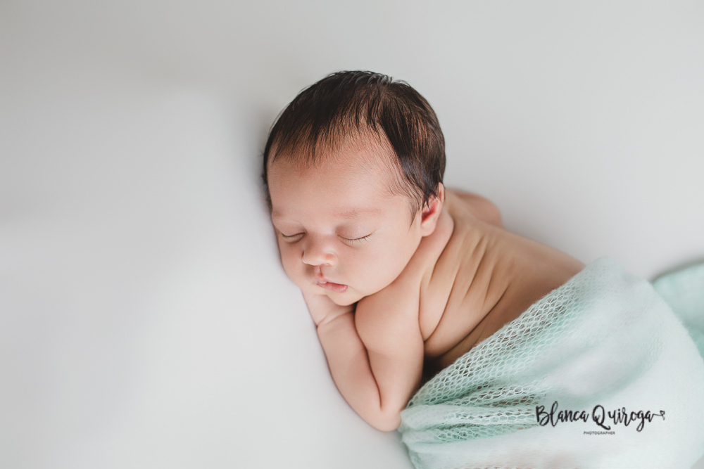 Blanca Quiroga. Fotografia de recién nacido, bebe, newborn estudio en Sevilla