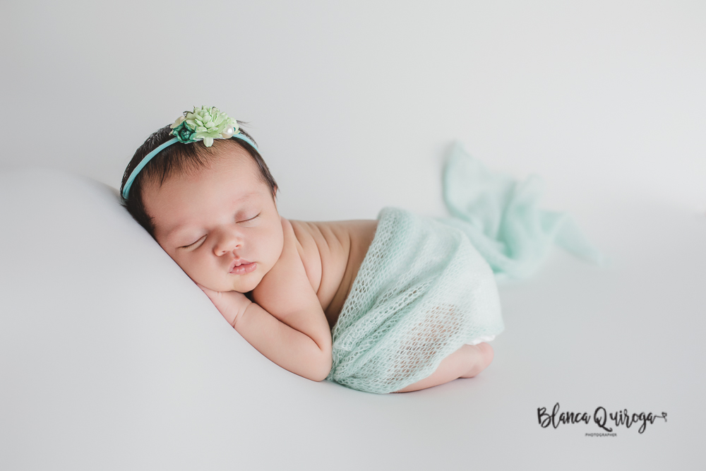 Blanca Quiroga. Fotografia de recién nacido, bebe, newborn estudio en Sevilla