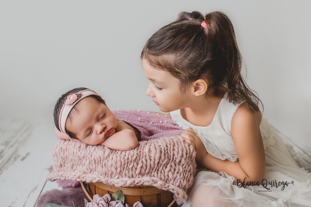 Blanca Quiroga. Fotografia de recién nacido, bebe, newborn estudio en Sevilla