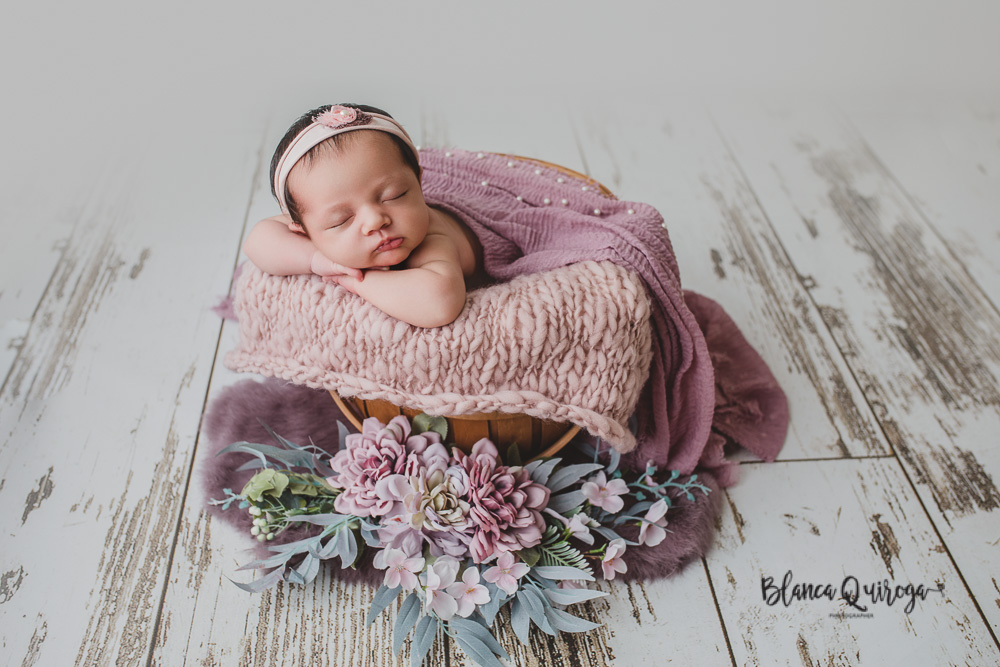 Blanca Quiroga. Fotografia de recién nacido, bebe, newborn estudio en Sevilla