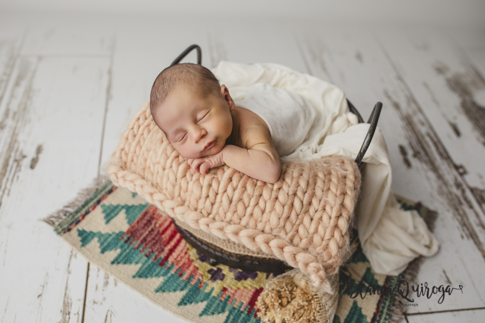 Blanca Quiroga. Fotografía Newborn, bebe, recién nacido en Sevilla