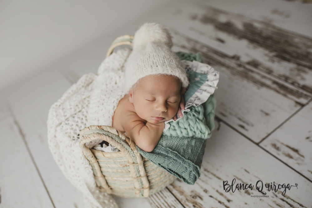 Blanca Quiroga. Fotografía Newborn, bebe, recién nacido en Sevilla