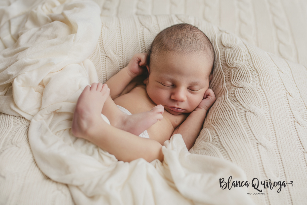 Blanca Quiroga. Fotografía Newborn, bebe, recién nacido en Sevilla