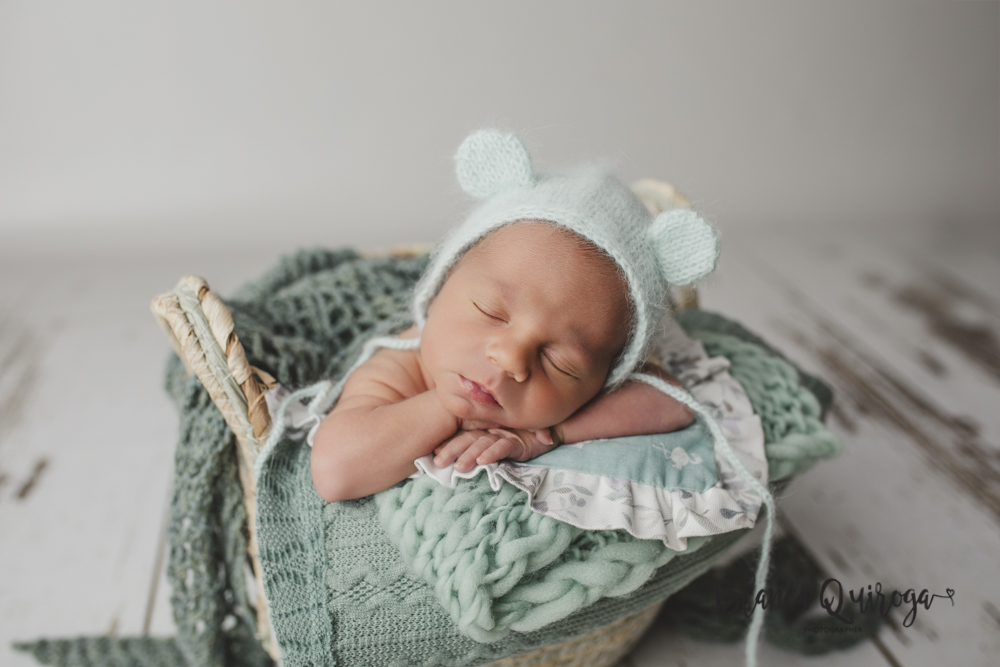 Blanca Quiroga. Fotografía Newborn, bebe, recién nacido en Sevilla