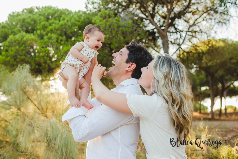 Blanca Quiroga. Fotografía de familia en la playa. Huelva.