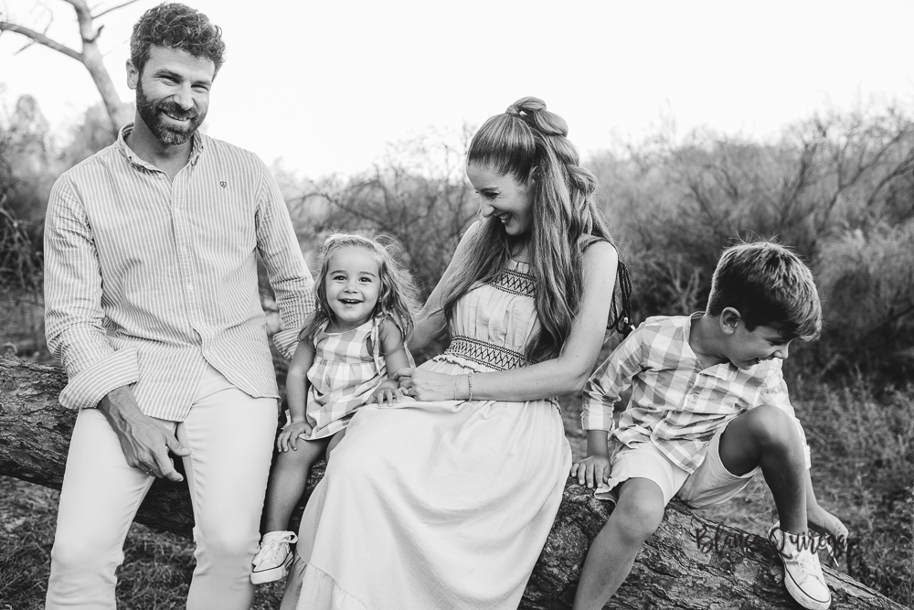 Blanca Quiroga. Fotografía familia en la playa. Huelva
