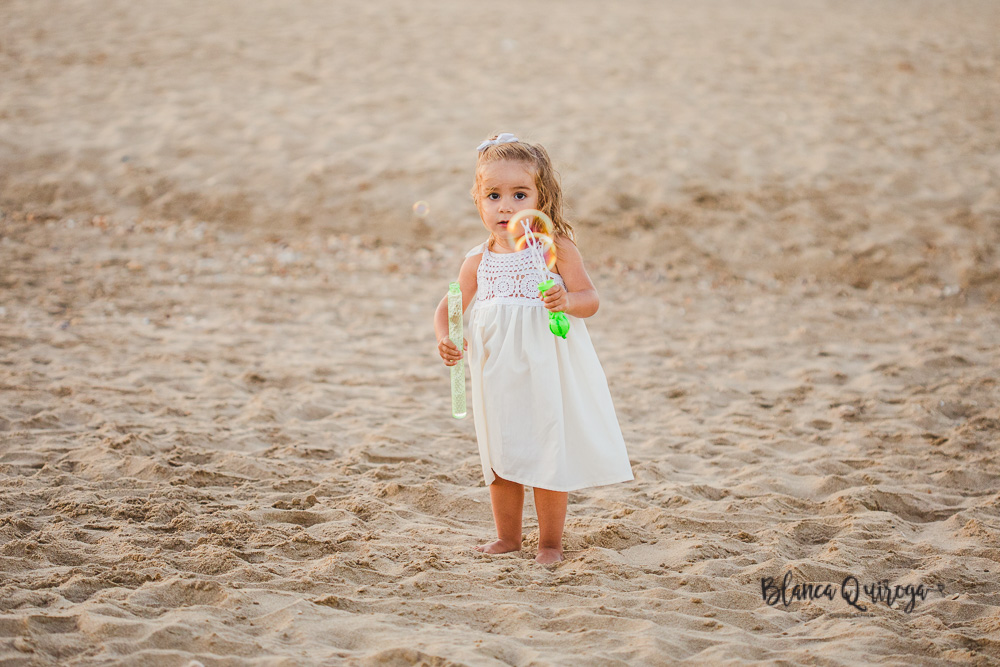 Blanca Quiroga. Fotografía familia en la playa. Huelva