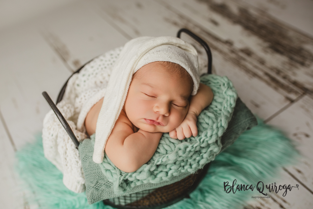 Blanca Quiroga. Fotografía bebe, recién nacido, Newborn estudio sevilla
