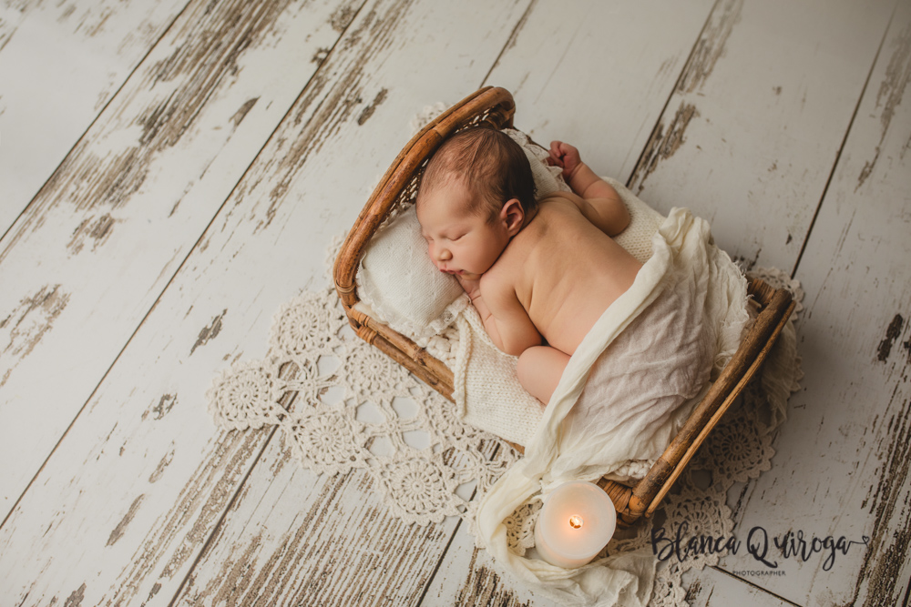 Blanca Quiroga. Fotografía bebe, recién nacido, Newborn estudio sevilla