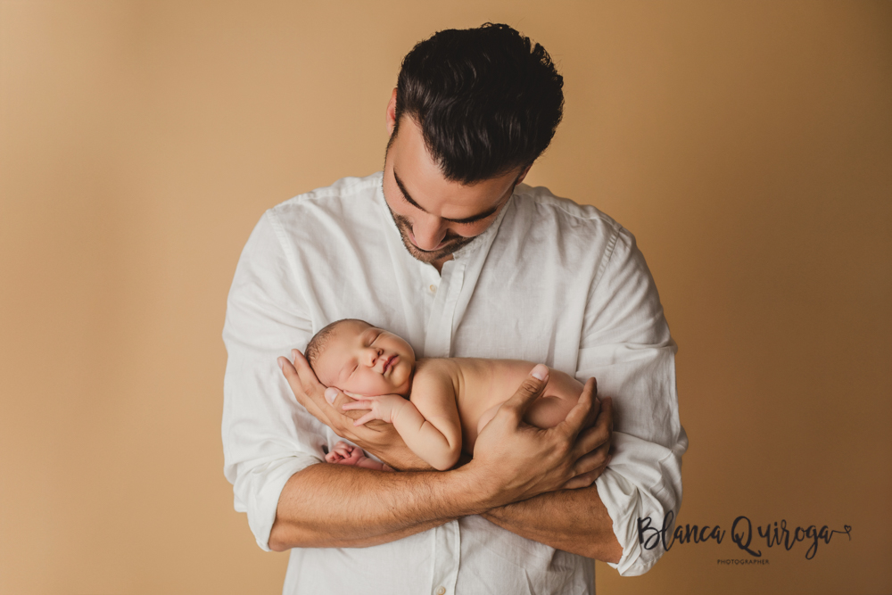 Blanca Quiroga. Fotografía bebe, recién nacido, Newborn estudio sevilla