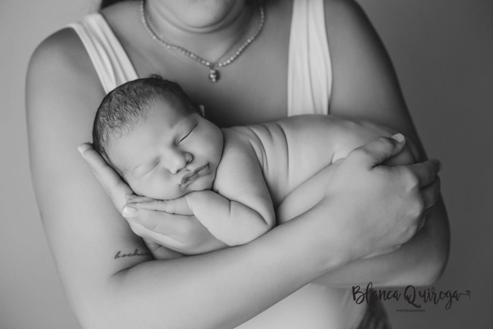 Blanca Quiroga. Fotografía bebe, recién nacido, Newborn estudio sevilla