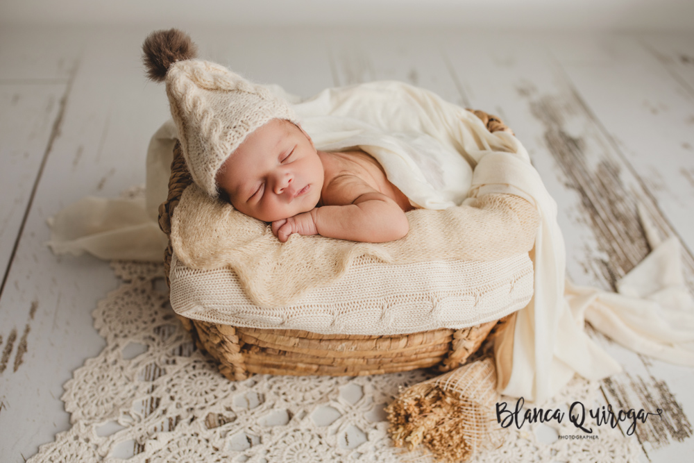 Blanca Quiroga. Fotografía de recién nacido en Sevilla