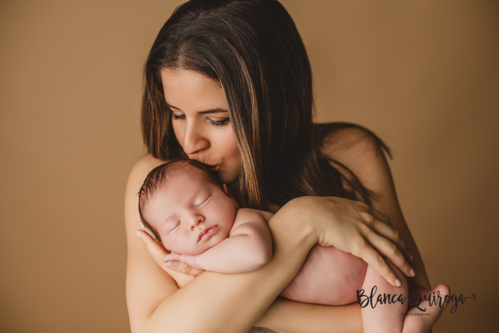 Blanca Quiroga. Fotografía de recién nacido en Sevilla