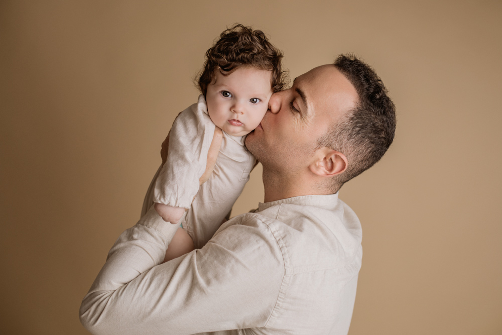 BlancaQuiroga. Fotografía seguimiento 1º año bebé en estudio en Sevilla