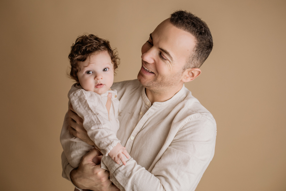 BlancaQuiroga. Fotografía seguimiento 1º año bebé en estudio en Sevilla