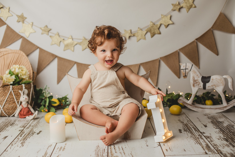 BlancaQuiroga. Fotografía seguimiento 1º año bebé en estudio en Sevilla