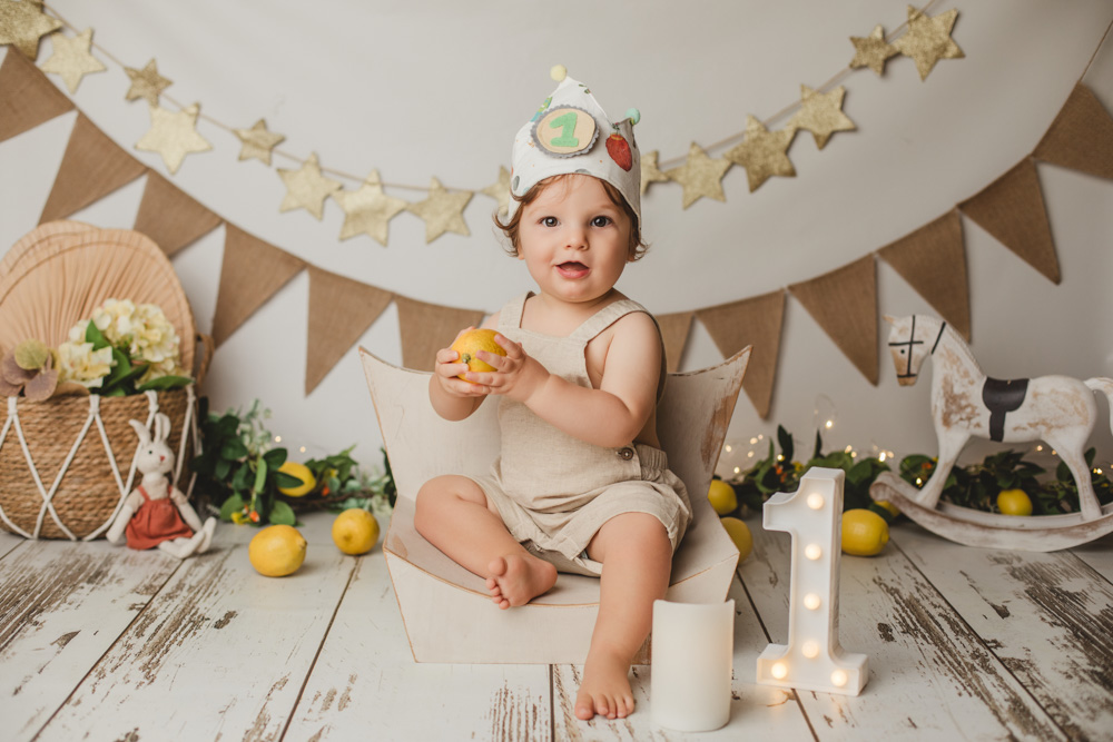 BlancaQuiroga. Fotografía seguimiento 1º año bebé en estudio en Sevilla