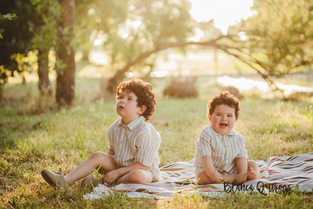 Blanca Quiroga. Fotografía familia exteriores Sevilla