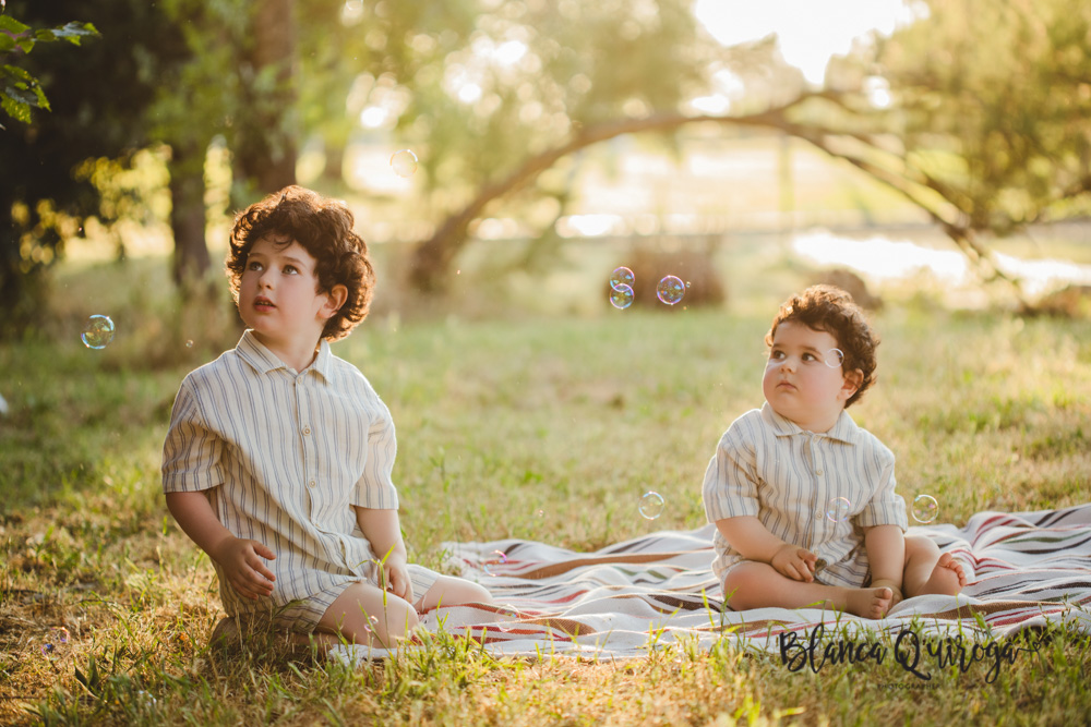Blanca Quiroga. Fotografía familia exteriores Sevilla