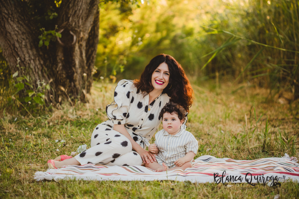 Blanca Quiroga. Fotografía familia exteriores Sevilla