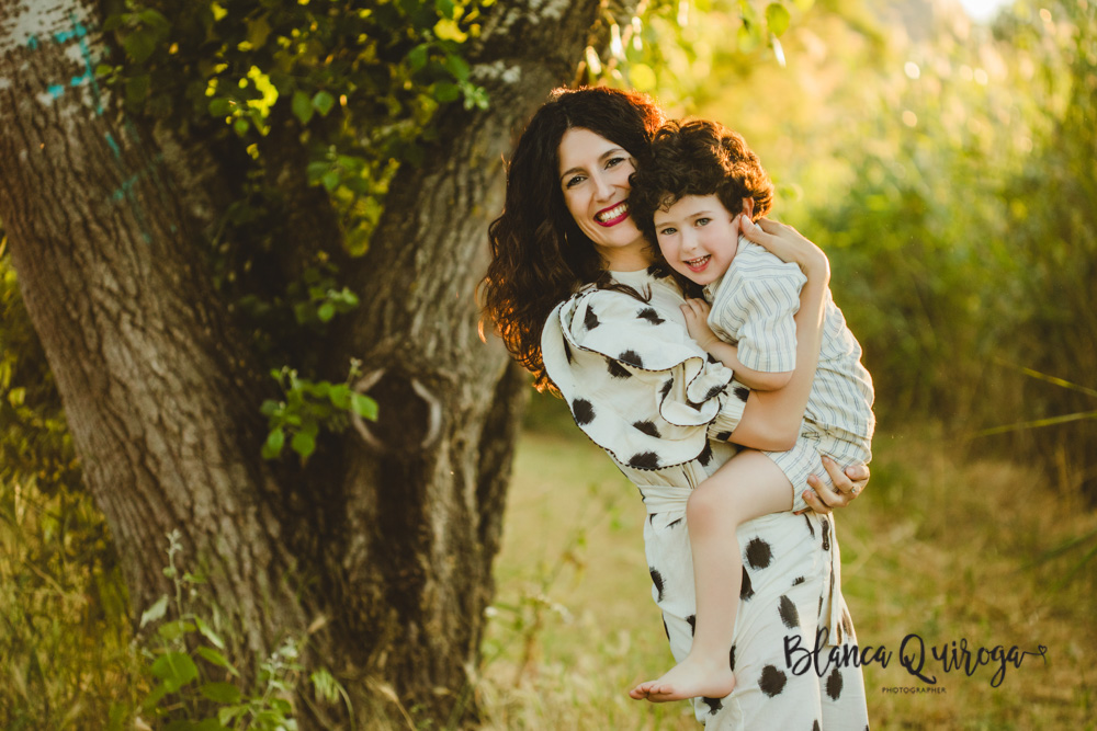 Blanca Quiroga. Fotografía familia exteriores Sevilla